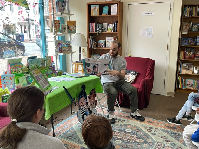 Omar reading at Hooray for Books